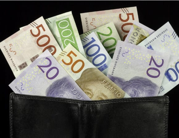 Tio senfärdiga företag kan krävas på straffavgifter