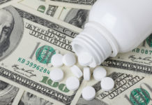 Humira tappar som världens mest sålda Det antiinflammatoriska läkemedlet Humira, som länge toppat den globala bästsäljarlistan för läkemedel spås petas ned från tronen inom fem år, enligt en ny rapport.