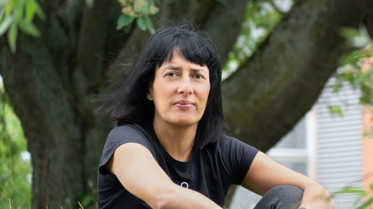 Hon är VR:s nya huvud-sekreterare för medicin