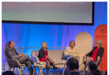 Mitt experiment med alternativmedicin farligt Seminarium om alternativmedicin. Från vänster till höger; samtalsledare Per Johan Råsmark, medicinreporter Anna Bäsén, granskande journalisten Madelene Pollnow och vetenskapsredaktören Maria Gunther. Foto: William Backgård