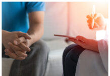 Prep-behandling snart på fem nya mottagningar Man hos läkare Istock WP1