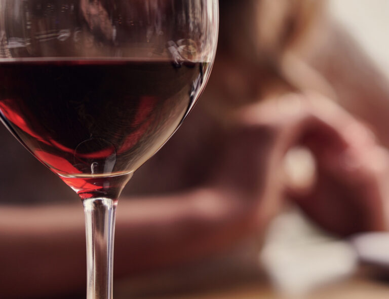 Ny kombinationsterapi minskar alkoholberoende